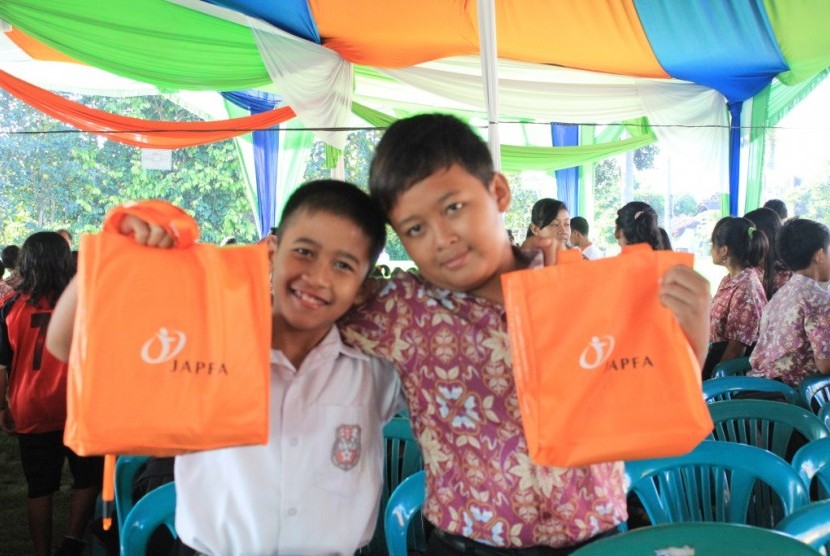Program CSR Anak Indonesia Peduli Gizi yang dilakukan PT Japfa Comfeed Indonesia