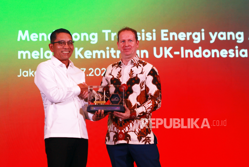 Program Energi Rendah Karbon Inggris-Indonesia, Mentari, mengumumkan keberhasilan lima tahun kolaborasi yang berdampak sejak dimulai pada 2020.