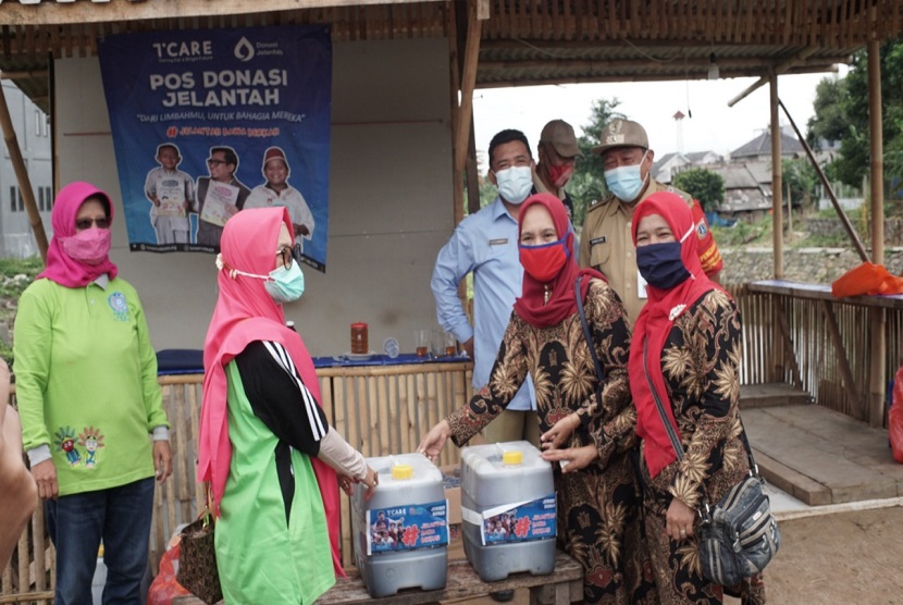 Program JelantahBawaBerkah yang diinisiasi Tunasmuda Care (T.Care) tak hanya membawa perubahan baik untuk lingkungan tetapi juga mengedepankan semangat berbagi untuk anak-anak yatim. Kolaborasi kebaikan ini terus mengalir di masyarakat dengan semangat yang sama. 