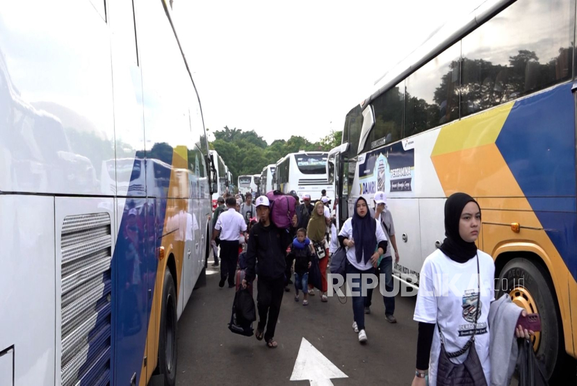 Program Mudik Bareng Pertamina 2026 akan mulai memberangkatkan pemudik ke 23 kota tujuan pada Ahad (15/3/2026) dari Plaza Keong Mas, TMII, Jakarta.