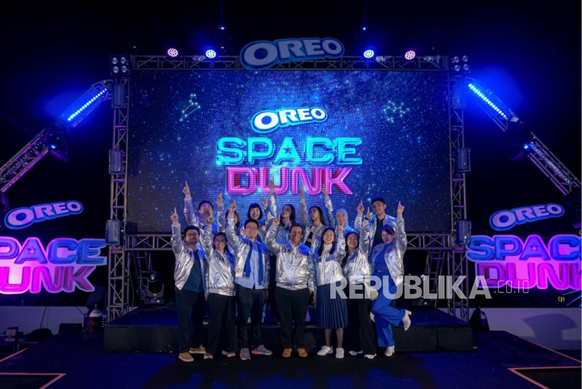 Program Oreo Space Dunk