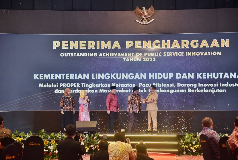 Program Penilaian Peringkat Kinerja Perusahaan dalam Pengelolaan Lingkungan (PROPER) Kementerian Lingkungan  Hidup dan Kehutanan (KLHK) berhasil meraih Top 5 Outstanding Achievement of Public Service Innovation (OAPSI).