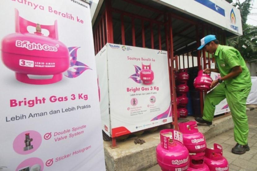 Program Pinky Movement memberikan nilai tambah pada perusahaan dengan melibatkan usaha kecil berupa pangkalan LPG dan juga usaha kecil pengguna LPG bersubsidi untuk beralih ke LPG non subsidi.