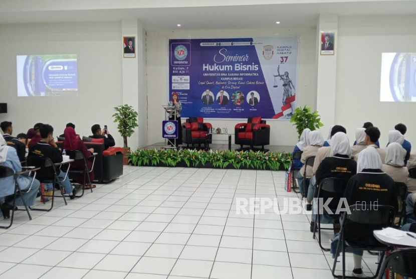 Program Studi Hukum Bisnis Universitas Bina Sarana Informatika (UBSI) menggelar Seminar Hukum & Bisnis yang mengangkat tema Legal, Smart, Business Strong: Kunci Sukses Bisnis di Era Digital.