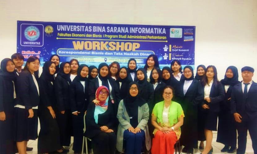 Program Studi (prodi) Administrasi Perkantoran Universitas BSI (Bina Sarana Informatika) menyelenggarakan Workshop Korespondensi Bisnis dan Tata Dinas Naskah pada Kamis, 4 Juli 2024 bertempat di Universitas BSI Kampus Jatiwaringin.