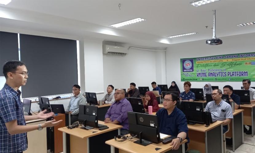 Program Studi (prodi) Informatika Fakultas Teknik dan Informatika, Universitas BSI (Bina Sarana Informatika), berhasil melaksanakan Pelatihan dan Sertifikasi L1: Basic Proficiency in KNIME Analytics Platform.