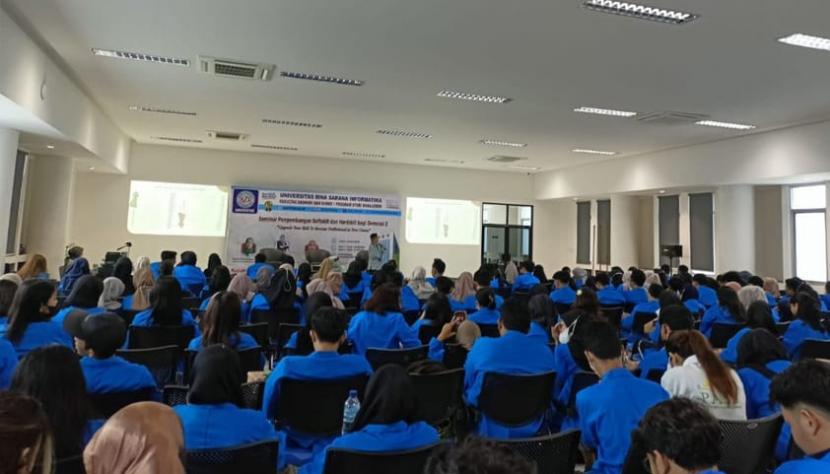 Program Studi (Prodi) Manajemen Kampus Digital Kreatif Universitas BSI (Bina Sarana Informatika) sukses menggelar seminar Professionalisme Manajemen, pada Senin (12/6) berlokasi di Aula Universitas BSI (Bina Sarana Informatika) kampus Kramat 98, Kwitang, Senen, Jakarta.