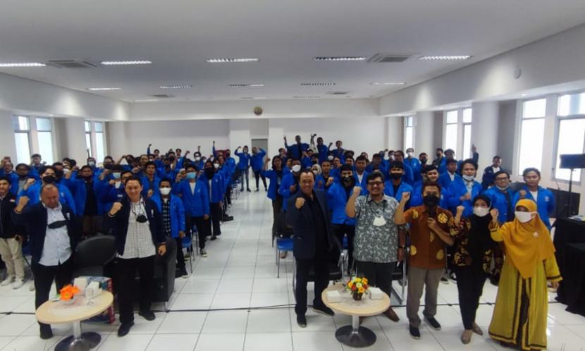  Program Studi (prodi) Teknik Industri menyelenggarakan seminar Rantai Pasok pada Rabu (22/6/2022) bertempat di Aula Universitas BSI kampus Kramat 98, Senen Jakarta Pusat.
