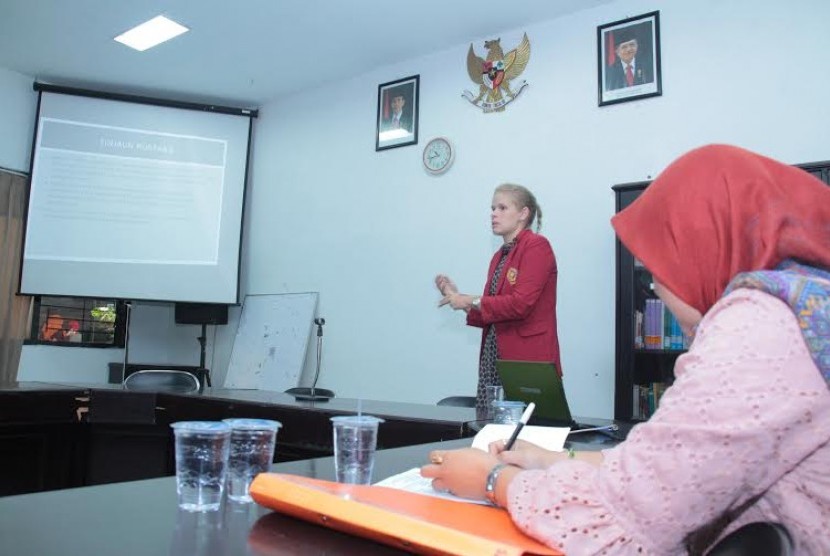 progres report penelitian tentang kekerasan terhadap perempuan. 