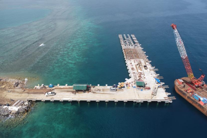 Proses pembangunan Terminal Multifungsi Wae Kelambu, Pelabuhan Labuan Bajo di Nusa Tenggara Timur (NTT) yang dikerjakan PT Brantas Abipraya (Persero) mencapai 86 persen. 