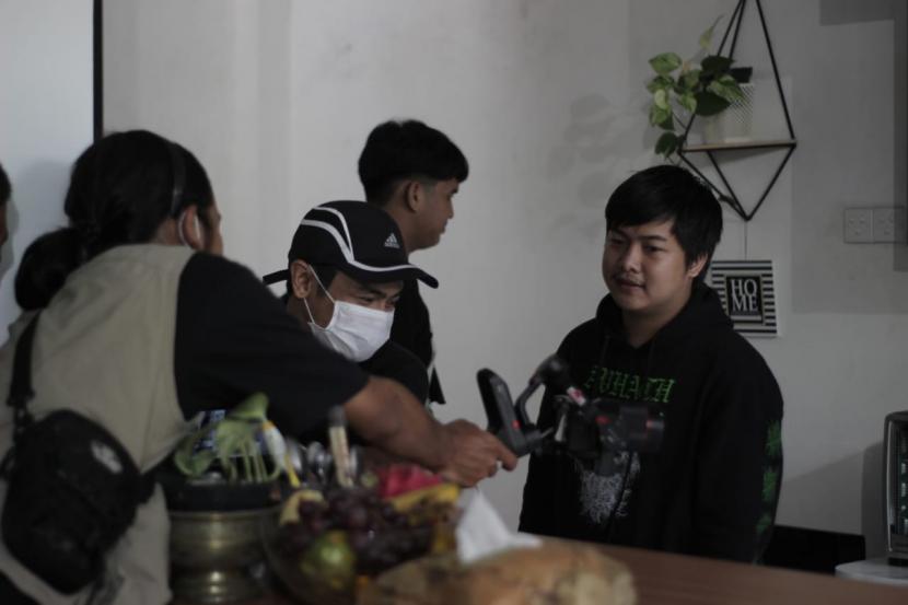 Proses pengambilan gambar untuk film Rekah karya mahasiswa Universitas Muhammadiyah Malang (UMM).