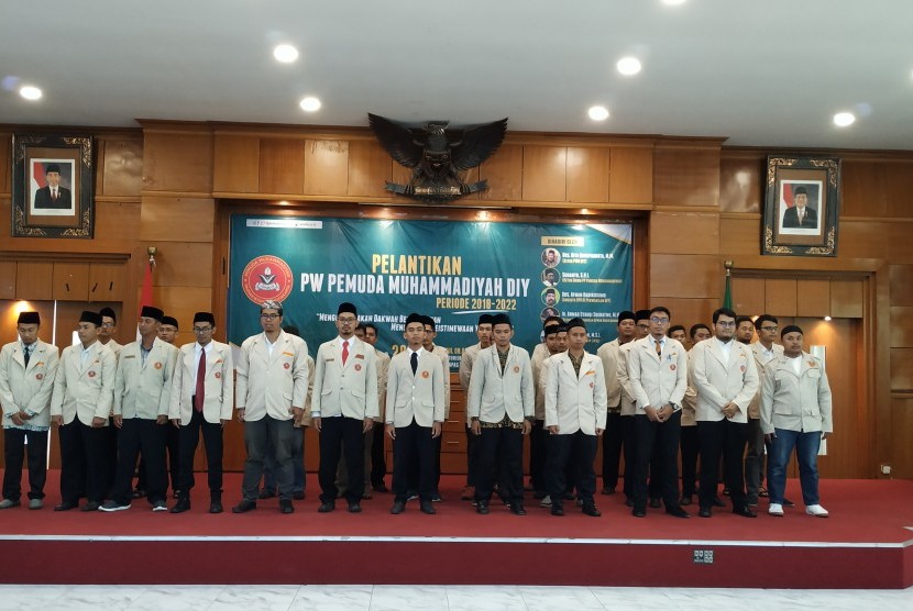 Prosesi pelantikan Pimpinan Wilayah Pemuda Muhammadiyah (PWPM) DIY periode 2018-2022, Ahad (28/4).