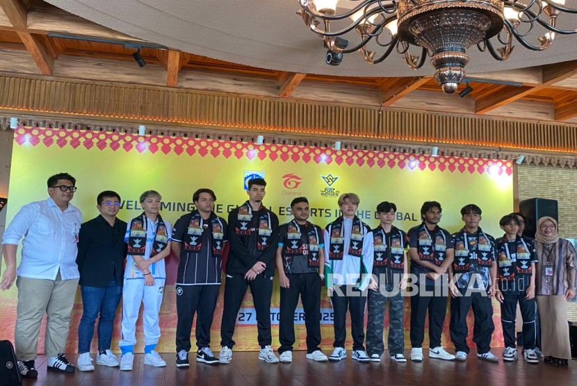 Momen Bersejarah E-Sports! 18 Tim Terbaik Dunia Tempur di Free Fire World Series