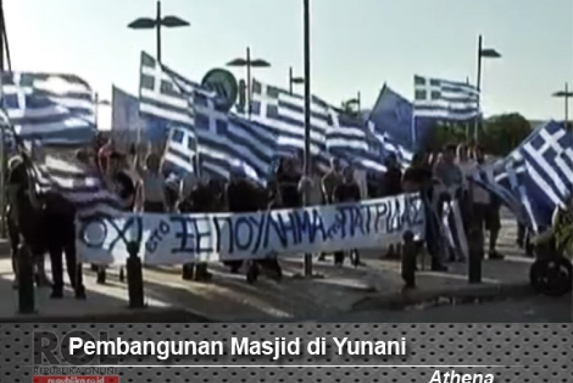 Protes pembangunan masjid di Yunani