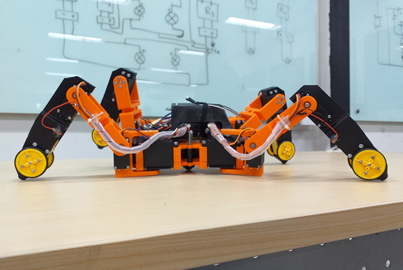 Prototipe Search and Rescue Hybrid Robot. 