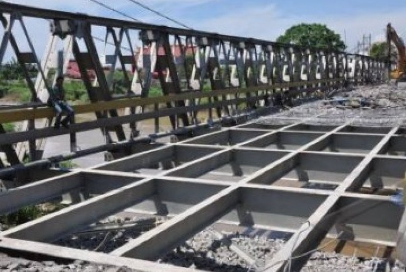 Proyek perbaikan jembatan