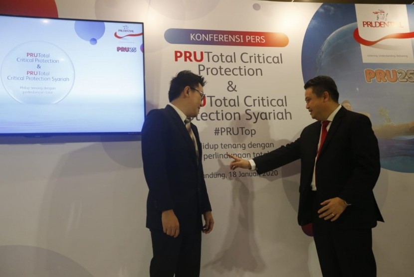 Prudential luncurkan produk PRUTop dan PRUTop Syariah. 