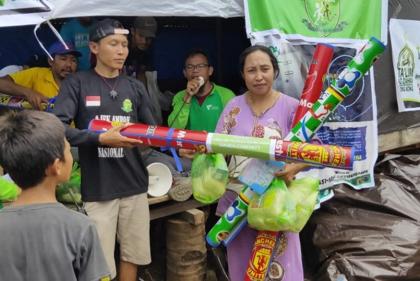 Psychological First Aid (PFA) yang dilakukan  Dompet Dhuafa untuk mengantisipasi trauma kepada para penyintas di Desa Gane Luar, Halmahera Selatan.