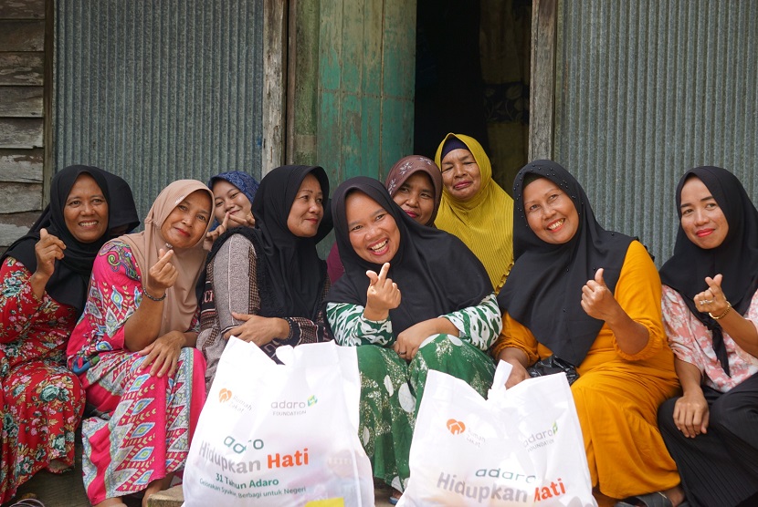 PT Adaro Energy Indonesia kembali berbagi kebahagiaan dengan masyarakat. Kegiatan ini diadakan dalam rangka hari jadi Adaro yang ke-31 tahun.