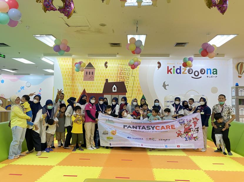 PT. AEON Fantasy Indonesia (AFI) berkomitmen untuk menyebarkan senyuman dan kebahagiaan bagi anak-anak dan keluarga di Indonesia, salah satunya dengan mengadakan program Fantasy Care setiap tahunnya. Program Fantasi Care membahagiakan anak-anak berkebutuhan khusus.