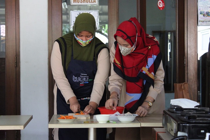 PT Asuransi Tugu Pratama Indonesia Tbk (Tugu Insurance) melanjutkan program pelatihan dan pemberdayaan untuk Insan Berkebutuhan Khusus (IBK). Melalui program Corporate Social Responsibility (CSR), Tugu Insurance ingin berkontribusi lebih kepada pengembangan sumber daya manusia Indonesia, khususnya para IBK.