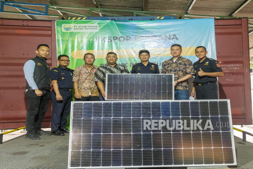 PT Atum Power Bintan melakukan ekspor perdana panel surya ke AS. Menurut Bea Cukai, perusahaan ini memiliki fasilitas free trade zone yang memudahkan dalam ekspor dan impor. 