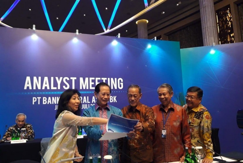 PT Bank Central Asia Tbk menyelanggarakan Paparan Kinerja Semester I 2019 di Hotel Kempinski, Jakarta, Rabu (24/7). 