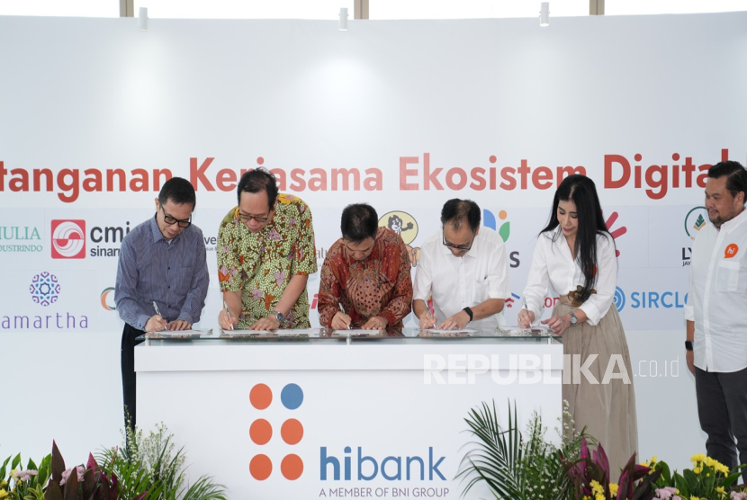 PT Bank Hibank Indonesia (hibank) menandatangani Nota Kesepahaman (MOU) dengan 19 mitra strategisnya yang berasal dari beragam industri.