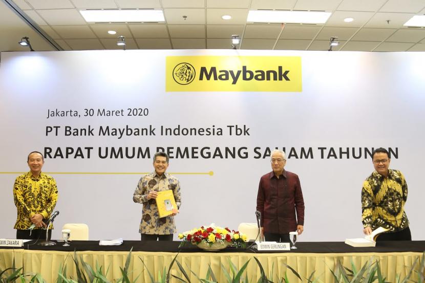 PT Bank Maybank Indonesia Tbk menyelenggarakan RUPS Tahunan di Kantor Pusat Maybank Indonesia, Senayan, Jakarta, Senin (30/3). RUPST Maybank Indonesia menyetujui pembagian dividen sebesar 20 persen dari laba bersih.