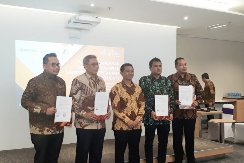 PT Bank Muamalat Indonesia Tbk. menjalin kerja sama dengan Bank Perkreditan Rakyat (BPR) dan Bank Perkreditan Rakyat Syariah (BPRS) dalam penyelenggaraan layanan transfer dana melalui skema Host to Host.