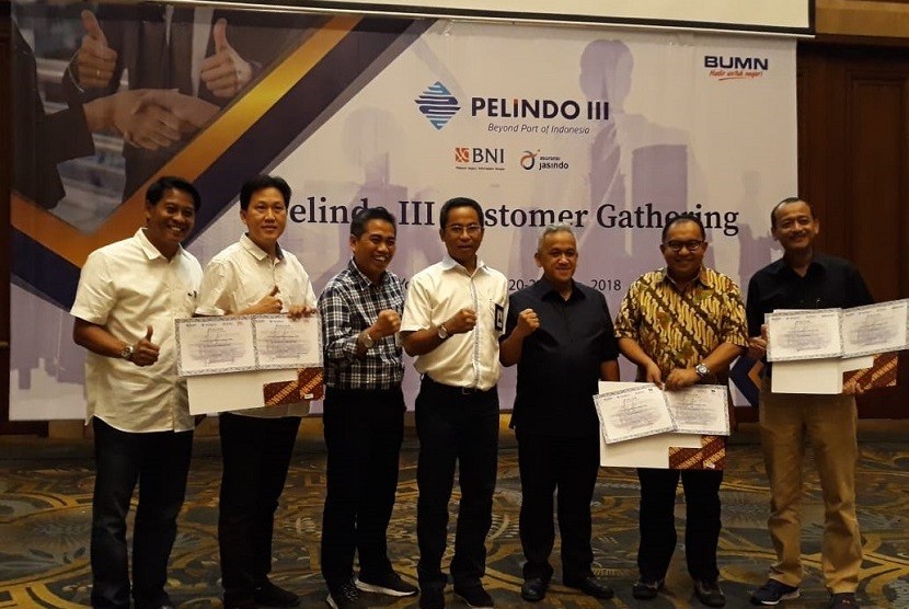 PT Bank Negara Indonesia (Persero) Tbk (BNI) bersama PT Pelabuhan Indonesia III (Persero) (Pelindo III) mengembangkan kerja sama Port Service Financing.