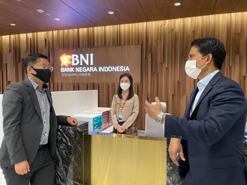Bank Negara Indonesia (BNI) reaffirmed its role as a provider of digital-based integrated financial solutions with international excellence. This time, the strengthening of this role was carried out with the opening of a new Seoul branch office and the establishment of the BNI Korea Desk.