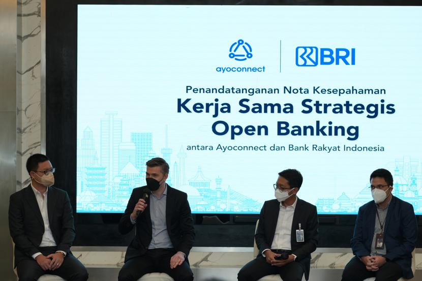 PT Bank Rakyat Indonesia (Persero) Tbk atau BRI bekerja sama dengan Ayoconnect, penyedia platform Open Finance untuk membangun solusi berbasis open banking. 
