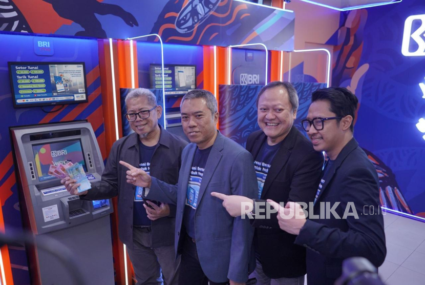 PT Bank Rakyat Indonesia (Persero) Tbk (BRI) bekerja sama dengan PT Artajasa Pembayaran Elektronis (Artajasa) meluncurkan fitur tarik tunai tanpa kartu atau cardless withdrawal di jaringan Anjungan Tunai Mandiri (ATM) dan Cash Recycle Machine (CRM) BRI di seluruh Indonesia.