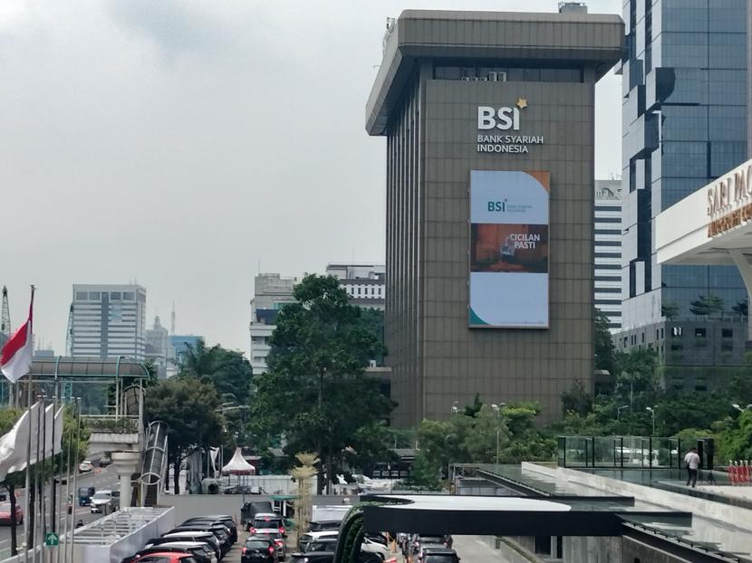 PT Bank Syariah Indonesia Tbk (BSI) saat ini sedang melakukan maintenance sistem sebagai bagian dari upaya untuk mengoptimalkan pelayanan kepada nasabah.