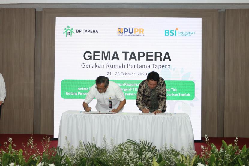 PT Bank Syariah Indonesia Tbk (BSI) PT Bank Syariah Indonesia Tbk (BSI) dan Kementerian Pekerjaan Umum dan Perumahan Rakyat (PUPR) terus berkolaborasi untuk pembangunan proyek strategis nasional, khususnya di sektor infrastruktur dengan prinsip syariah. 