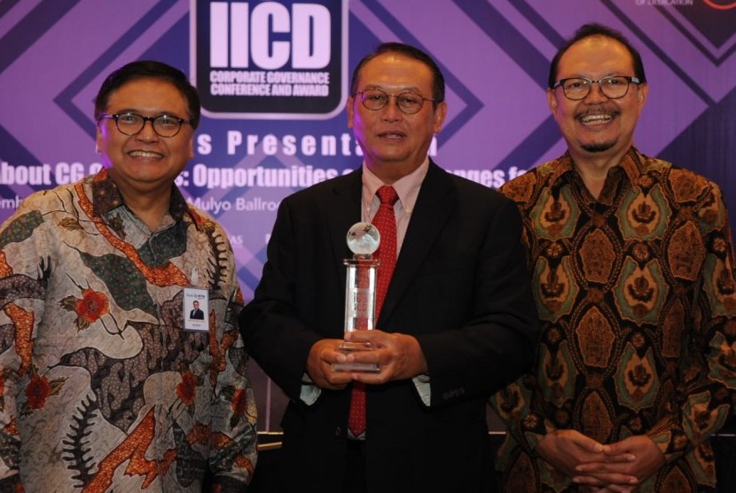 PT Bank Tabungan Negara Tbk (BTN) meraih penghargaan Best Overall untuk kategori perusahaan berkapitalisasi besar (bigcap) dari Indonesian Institute for Corporate Directorship (IICD) pada ajang CG Conference & Award yang ke-10.