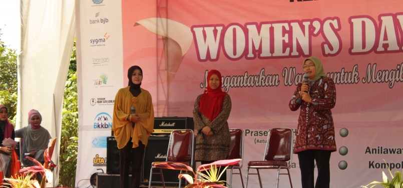 PT Bio Farma (Persero) menjadi narasumber di acara Women Day 2012 yang diselenggarakan Republika, bertempat di Gedung Sate Bandung