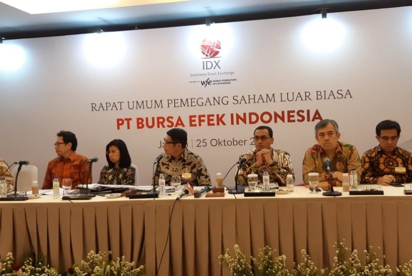 PT Bursa Efek Indonesia melaksanakan rapat umum pemegang saham luar biasa (RUPSLB) pada Kamis (25/10).