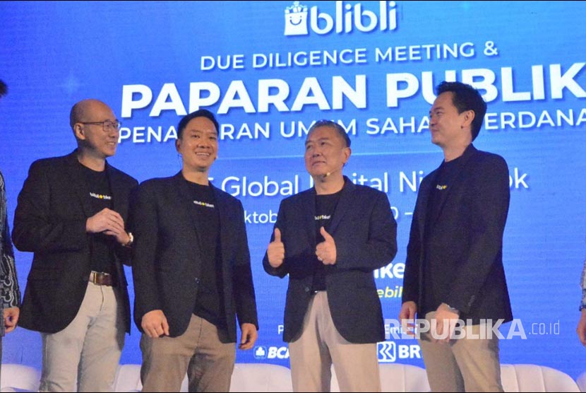 PT Global Digital Niaga Tbk (Blibli) melakukan paparan publik penawaran umum saham perdana di Hotel Indonesia Kempinski, Jakarta, Selasa (18/10/2022). Blibli menetapkan harga penawaran sebesar Rp 450 untuk setiap saham. 