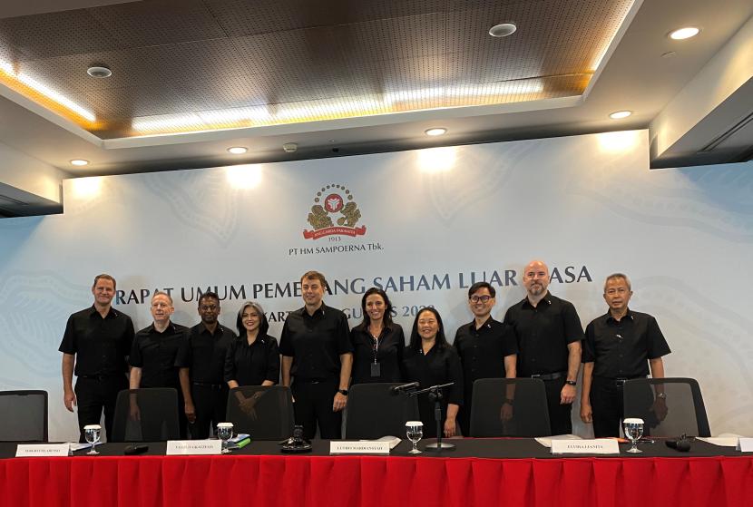 PT Hanjaya Mandala Sampoerna Tbk (Sampoerna atau Perseroan/BEI: HMSP) mengumumkan perubahan susunan Direksi Perseroan setelah hasil Rapat Umum Pemegang  Saham Luar Biasa (RUPSLB) di Jakarta, Senin (21/8/2023).