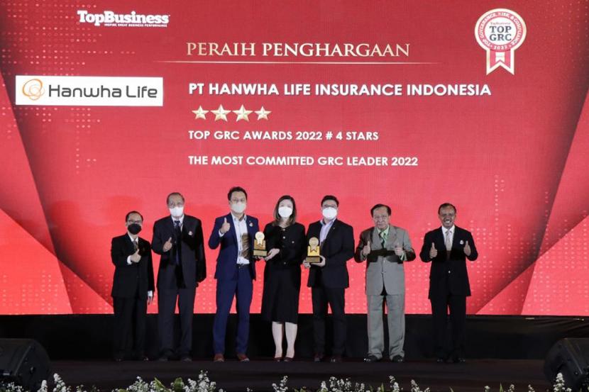 PT Hanwha Life Insurance Indonesia (Hanwha Life) menerima dua penghargaan dalam Top GRC Awards 2022