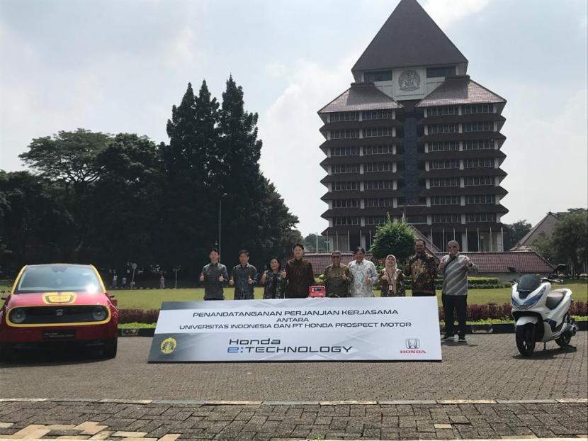 PT Honda Prospect Motor (HPM) melakukan kerja sama dengan Universitas Indonesia (UI) terkait dengan program elektrifikasi di Depok, Senin (26/6/2023).