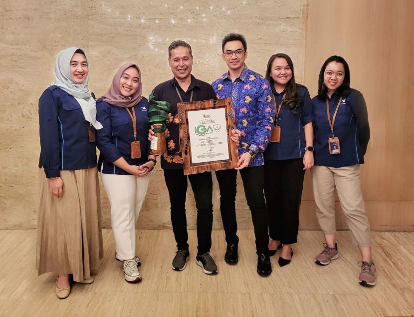 PT Indra Karya (Persero) meraih penghargaan Indonesian Green Award 2024, kategori Penyelamatan Sumber Daya Air.