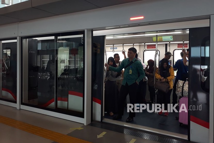 PT Railink mulai mencatat peningkatan okupansi Kereta API (KA) Bandara Soekarno-Hatta. 
