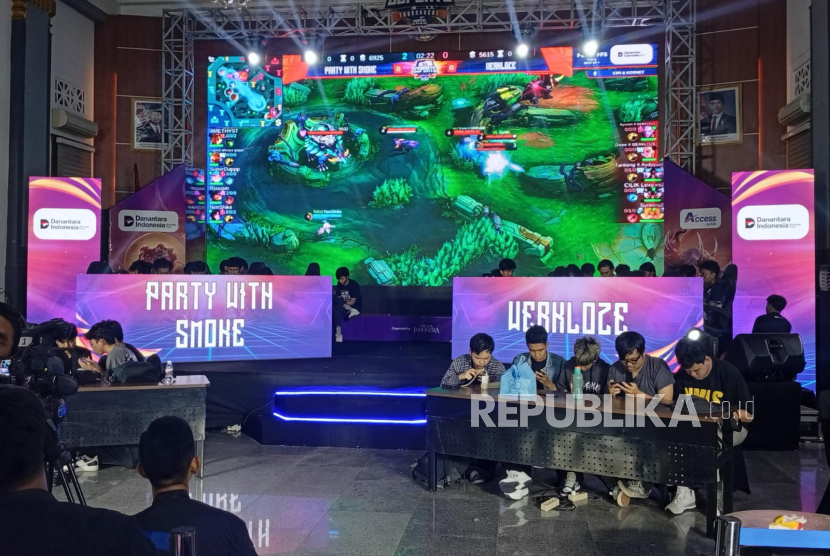  PT Kereta Api Indonesia (Persero) menggelar babak final KAI E-Sport Tournament 2025.