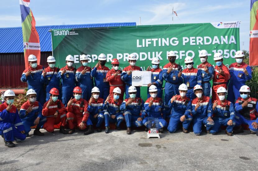 PT Kilang Pertamina Internasional (PT KPI) Refinery Unit (RU) II Sei Pakning berhasil memproduksi dan mengekspor perdana produk Low Sulphur Fuel Oil (LSFO), pada Ahad (17/7/2022).