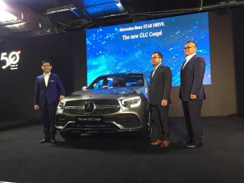 PT Mercedes-Benz Distribution Indonesia meluncurkan beberapa produk baru dalam kegiatan Mercedes Benz Star Drive 2020 di Senayan City Jakarta pada Kamis (12/3).(Republika/Eric )