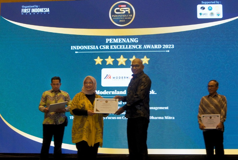 PT Modernland Realty Tbk. berhasil meraih penghargaan pada ajang Indonesia CSR Excellence Award (ICEA) 2023 yang diselenggarakan oleh Indonesia Popular Mandiri (IPM) dan First Indonesia Magazine.