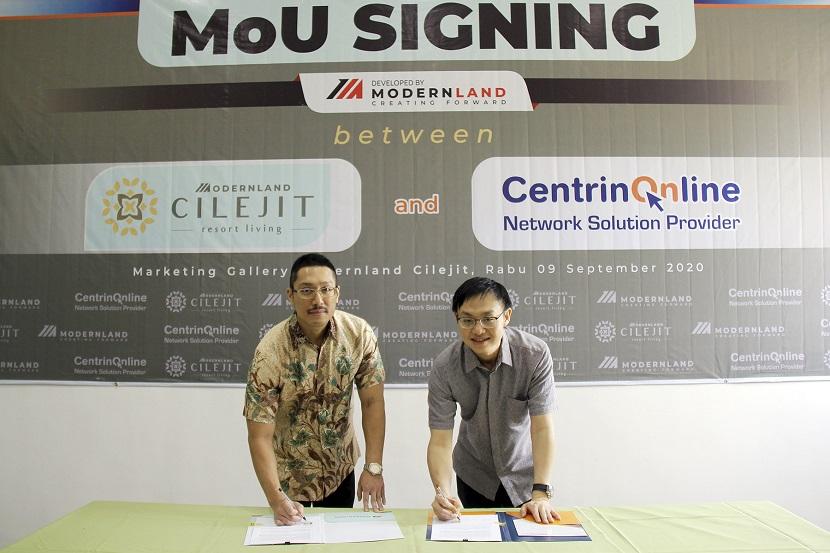 PT Modernland Realty Tbk menggandeng PT Centrin Online Prima untuk mengembangkan jaringan internet di kawasan Modernland Cilejit, Tangerang, Banten.